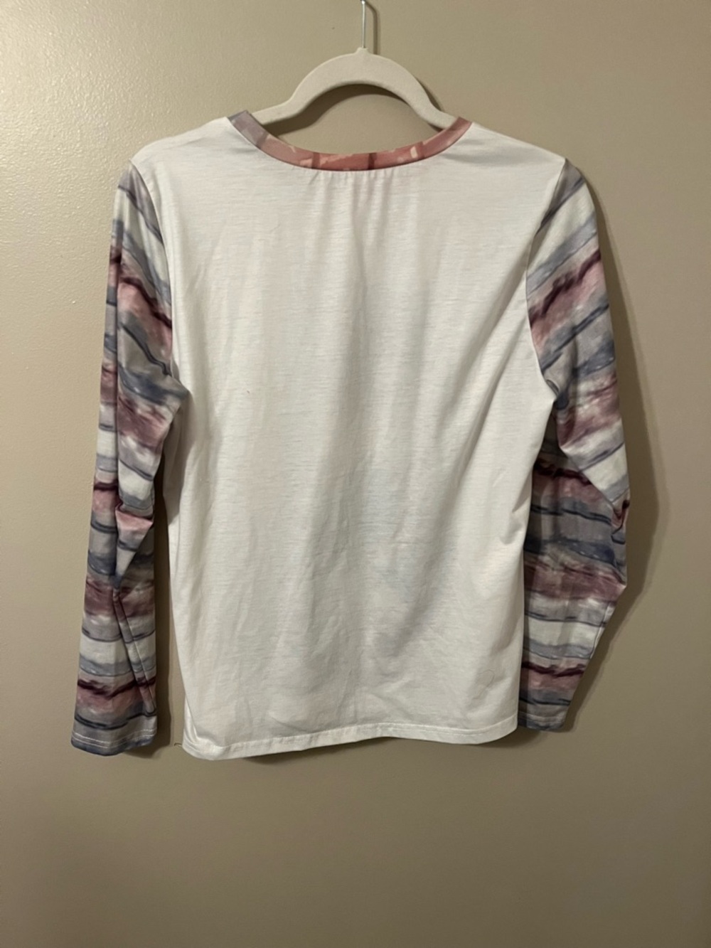 Cute cat shirt - Picture 3 of 3